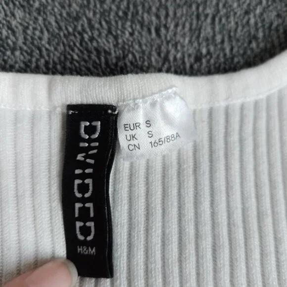 H&M White Ribbed Top - Almost New ✨ - Picture 5 of 5